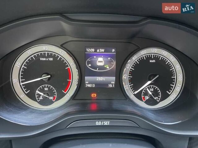 Серый Шкода Kodiaq, объемом двигателя 1.98 л и пробегом 75 тыс. км за 35700 $, фото 32 на Automoto.ua