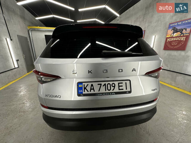 Серый Шкода Kodiaq, объемом двигателя 1.97 л и пробегом 189 тыс. км за 31000 $, фото 2 на Automoto.ua