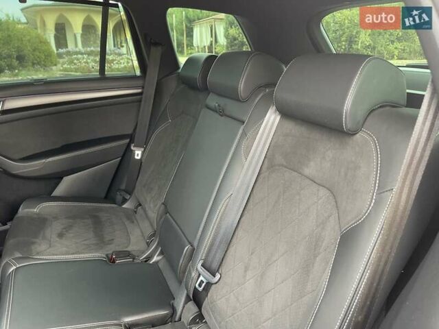 Серый Шкода Kodiaq, объемом двигателя 1.98 л и пробегом 75 тыс. км за 35700 $, фото 58 на Automoto.ua