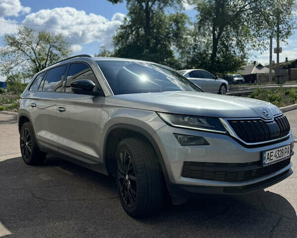 Серый Шкода Kodiaq, объемом двигателя 1.98 л и пробегом 73 тыс. км за 29900 $, фото 2 на Automoto.ua