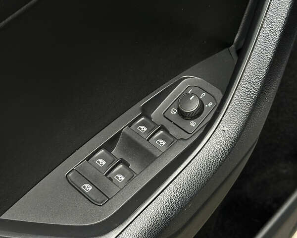 Серый Шкода Kodiaq, объемом двигателя 2 л и пробегом 167 тыс. км за 29000 $, фото 25 на Automoto.ua