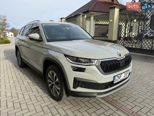 Серый Шкода Kodiaq, объемом двигателя 2 л и пробегом 107 тыс. км за 34600 $, фото 25 на Automoto.ua