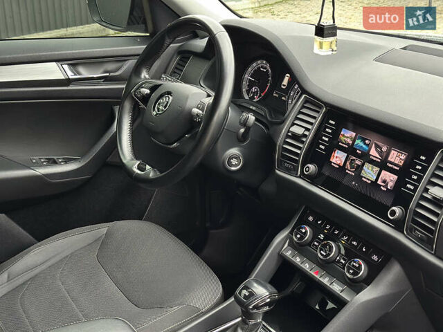 Серый Шкода Kodiaq, объемом двигателя 2 л и пробегом 167 тыс. км за 29000 $, фото 17 на Automoto.ua