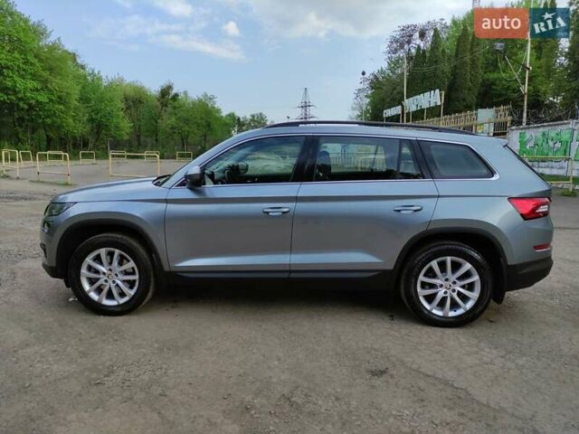 Серый Шкода Kodiaq, объемом двигателя 1.98 л и пробегом 39 тыс. км за 32800 $, фото 4 на Automoto.ua