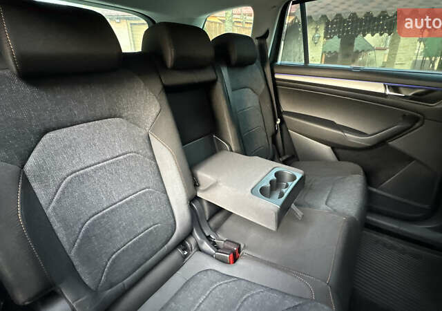 Серый Шкода Kodiaq, объемом двигателя 1.97 л и пробегом 141 тыс. км за 29999 $, фото 79 на Automoto.ua