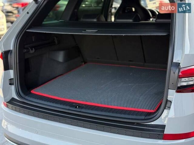 Сірий Шкода Kodiaq, об'ємом двигуна 1.98 л та пробігом 92 тис. км за 35300 $, фото 70 на Automoto.ua