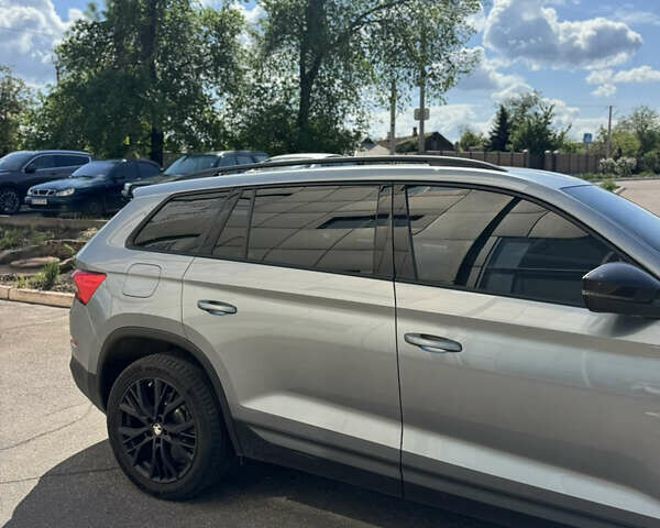 Серый Шкода Kodiaq, объемом двигателя 1.98 л и пробегом 73 тыс. км за 29900 $, фото 6 на Automoto.ua