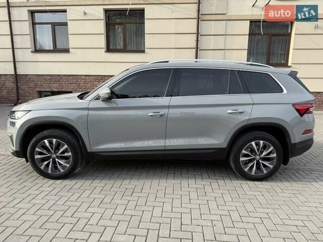 Серый Шкода Kodiaq, объемом двигателя 2 л и пробегом 107 тыс. км за 34600 $, фото 10 на Automoto.ua