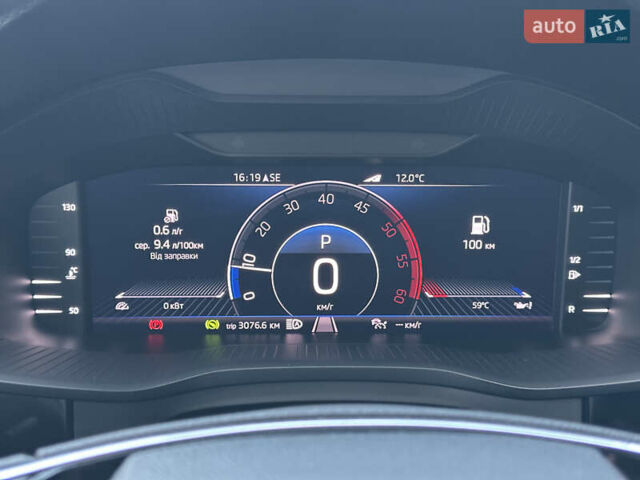 Серый Шкода Kodiaq, объемом двигателя 2 л и пробегом 181 тыс. км за 35399 $, фото 124 на Automoto.ua