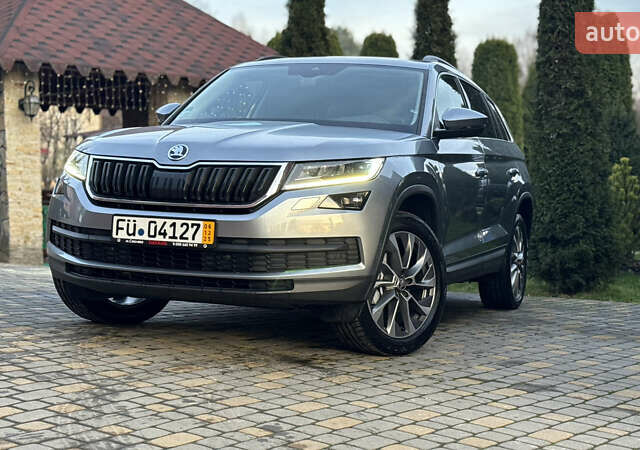 Серый Шкода Kodiaq, объемом двигателя 1.97 л и пробегом 141 тыс. км за 29999 $, фото 2 на Automoto.ua