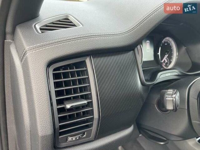 Серый Шкода Kodiaq, объемом двигателя 1.98 л и пробегом 74 тыс. км за 36000 $, фото 35 на Automoto.ua