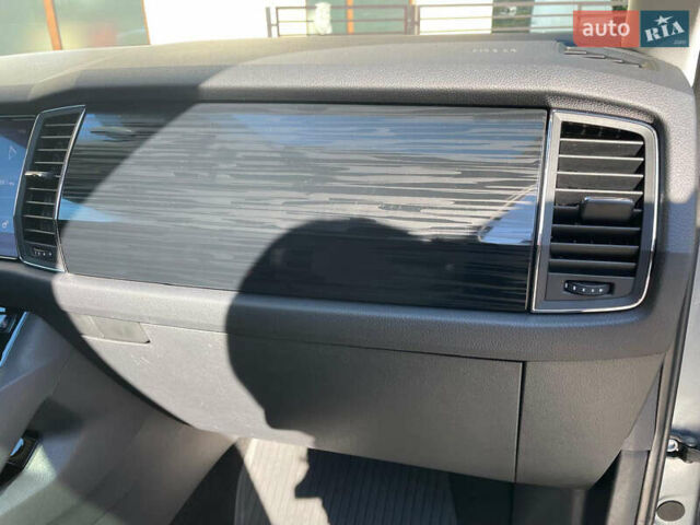 Серый Шкода Kodiaq, объемом двигателя 1.97 л и пробегом 96 тыс. км за 32800 $, фото 13 на Automoto.ua