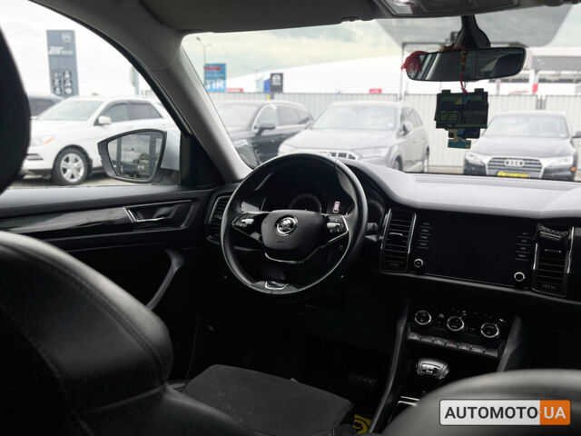 Серый Шкода Kodiaq, объемом двигателя 2 л и пробегом 64 тыс. км за 35990 $, фото 26 на Automoto.ua