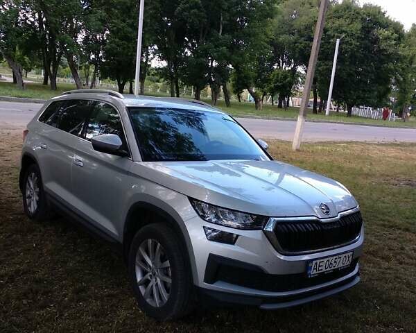 Серый Шкода Kodiaq, объемом двигателя 1.97 л и пробегом 68 тыс. км за 36500 $, фото 2 на Automoto.ua