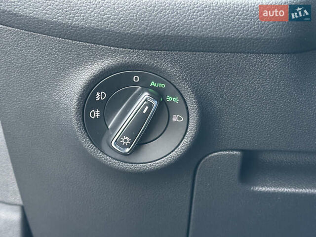 Серый Шкода Kodiaq, объемом двигателя 2 л и пробегом 181 тыс. км за 35399 $, фото 110 на Automoto.ua