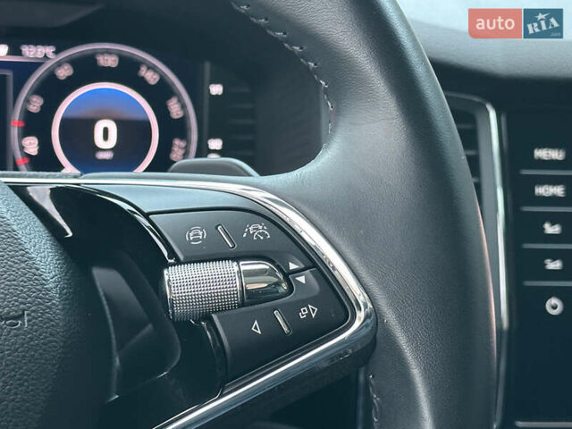 Серый Шкода Kodiaq, объемом двигателя 2 л и пробегом 181 тыс. км за 35399 $, фото 116 на Automoto.ua