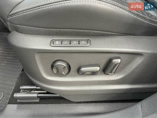 Серый Шкода Kodiaq, объемом двигателя 1.98 л и пробегом 74 тыс. км за 36000 $, фото 44 на Automoto.ua