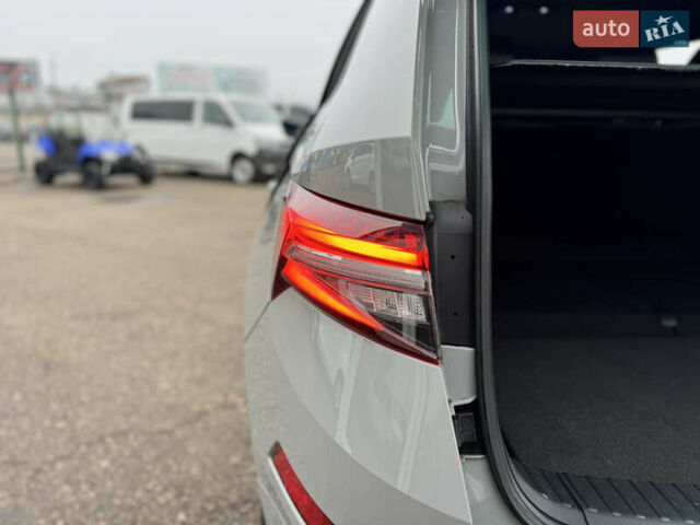 Серый Шкода Kodiaq, объемом двигателя 1.97 л и пробегом 181 тыс. км за 35500 $, фото 122 на Automoto.ua