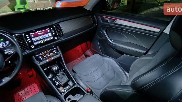Сірий Шкода Kodiaq, об'ємом двигуна 2 л та пробігом 86 тис. км за 31900 $, фото 52 на Automoto.ua