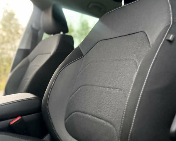 Сірий Шкода Kodiaq, об'ємом двигуна 2 л та пробігом 220 тис. км за 31300 $, фото 80 на Automoto.ua