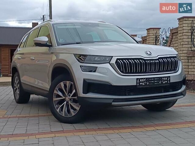 Серый Шкода Kodiaq, объемом двигателя 1.97 л и пробегом 106 тыс. км за 37950 $, фото 6 на Automoto.ua