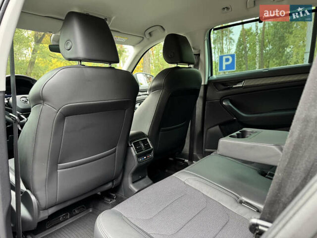 Шкода Kodiaq 2022 у Києві на Automoto.ua Сірий Шкода Kodiaq, об'ємом двигуна 2 л та пробігом 169 тис. км за 35999 $, фото 53 на Automoto.ua