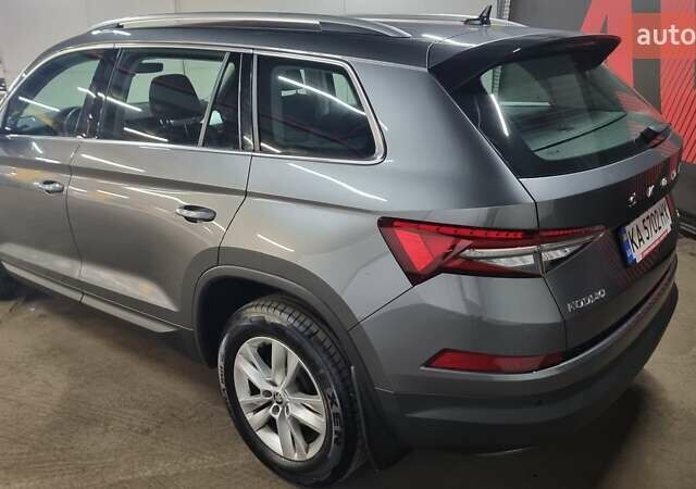 Серый Шкода Kodiaq, объемом двигателя 1.98 л и пробегом 39 тыс. км за 31300 $, фото 3 на Automoto.ua