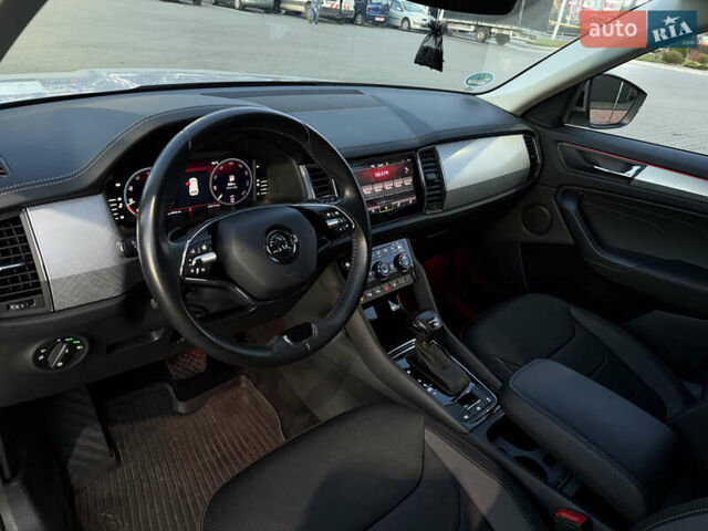Серый Шкода Kodiaq, объемом двигателя 1.97 л и пробегом 259 тыс. км за 29499 $, фото 18 на Automoto.ua