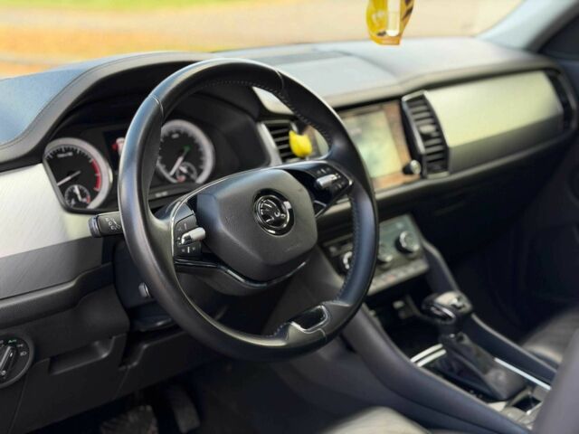 Серый Шкода Kodiaq, объемом двигателя 1.5 л и пробегом 80 тыс. км за 32000 $, фото 17 на Automoto.ua