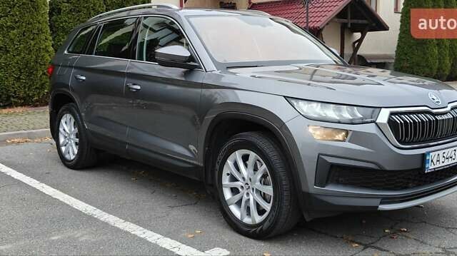 Сірий Шкода Kodiaq, об'ємом двигуна 2 л та пробігом 86 тис. км за 31900 $, фото 2 на Automoto.ua