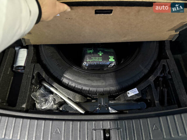 Серый Шкода Kodiaq, объемом двигателя 1.97 л и пробегом 259 тыс. км за 29499 $, фото 31 на Automoto.ua