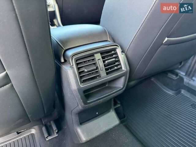 Серый Шкода Kodiaq, объемом двигателя 1.5 л и пробегом 80 тыс. км за 32000 $, фото 46 на Automoto.ua