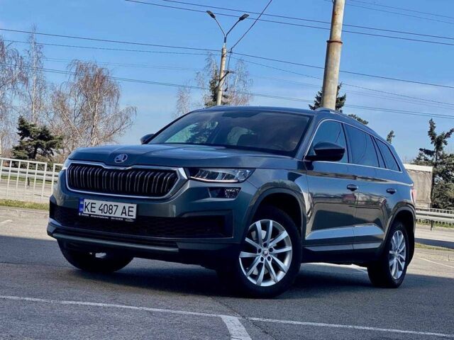 Сірий Шкода Kodiaq, об'ємом двигуна 2 л та пробігом 45 тис. км за 35900 $, фото 2 на Automoto.ua