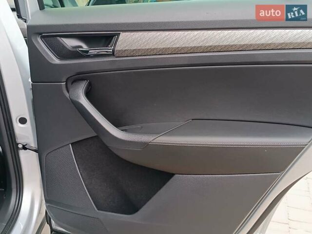 Серый Шкода Kodiaq, объемом двигателя 1.97 л и пробегом 106 тыс. км за 37700 $, фото 59 на Automoto.ua