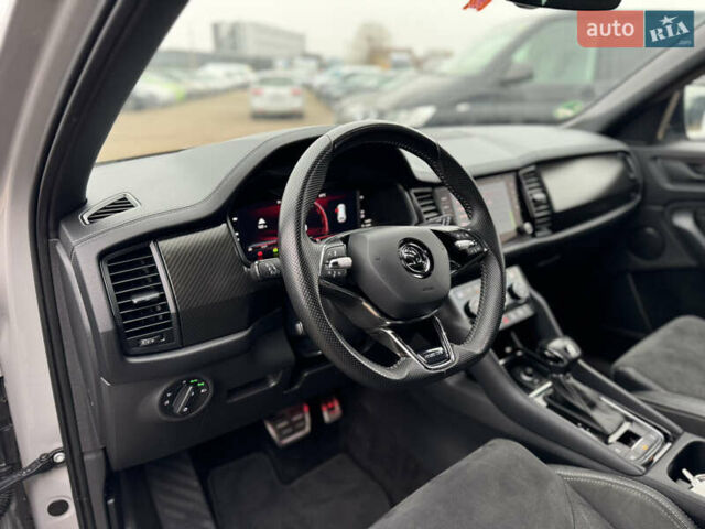 Серый Шкода Kodiaq, объемом двигателя 1.97 л и пробегом 181 тыс. км за 35500 $, фото 47 на Automoto.ua