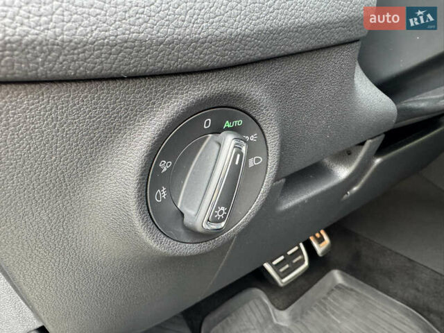 Шкода Kodiaq 2022 у Києві на Automoto.ua Сірий Шкода Kodiaq, об'ємом двигуна 2 л та пробігом 169 тис. км за 35999 $, фото 47 на Automoto.ua