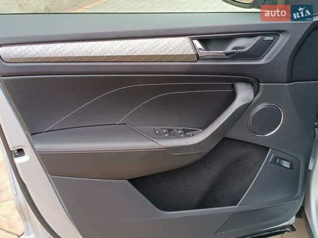 Серый Шкода Kodiaq, объемом двигателя 1.97 л и пробегом 106 тыс. км за 37700 $, фото 44 на Automoto.ua