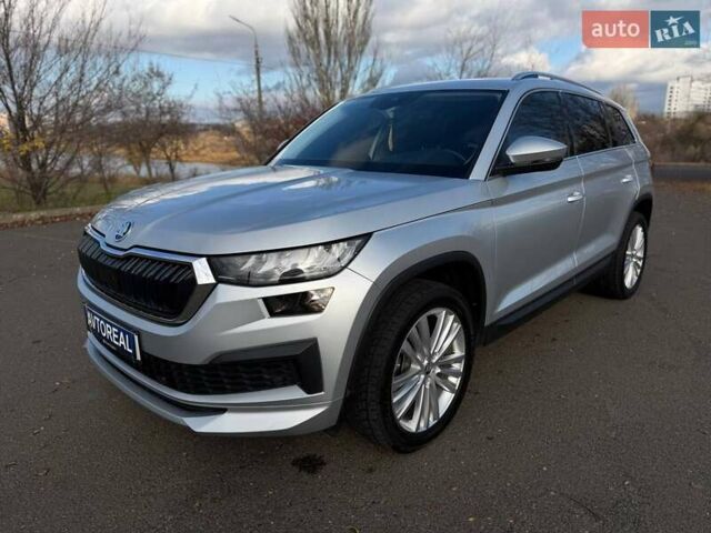 Серый Шкода Kodiaq, объемом двигателя 1.5 л и пробегом 80 тыс. км за 32000 $, фото 11 на Automoto.ua