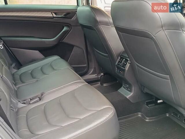 Серый Шкода Kodiaq, объемом двигателя 1.97 л и пробегом 106 тыс. км за 37950 $, фото 48 на Automoto.ua