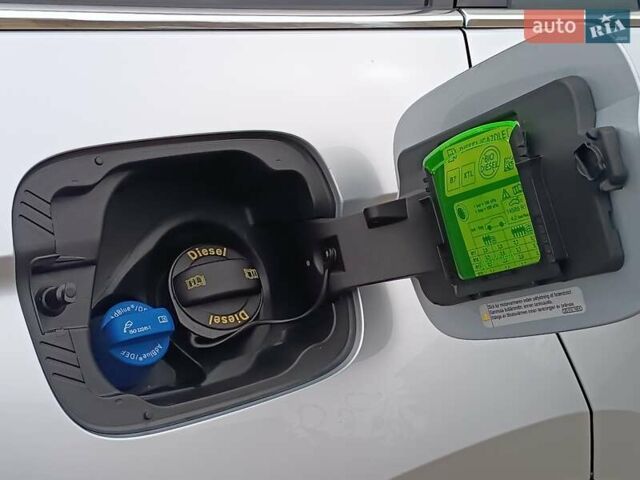 Серый Шкода Kodiaq, объемом двигателя 1.97 л и пробегом 106 тыс. км за 37700 $, фото 81 на Automoto.ua