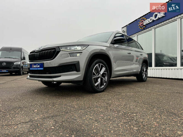 Серый Шкода Kodiaq, объемом двигателя 1.97 л и пробегом 181 тыс. км за 35500 $, фото 1 на Automoto.ua