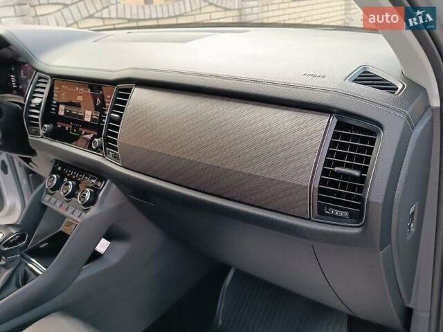 Серый Шкода Kodiaq, объемом двигателя 1.97 л и пробегом 106 тыс. км за 37799 $, фото 37 на Automoto.ua