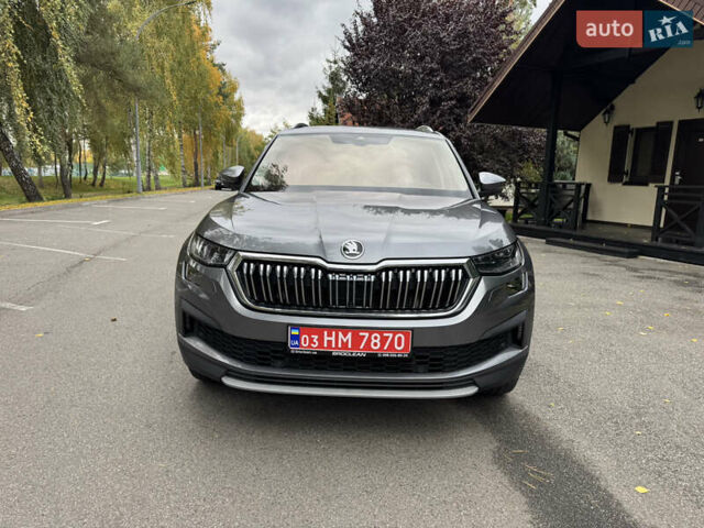 Шкода Kodiaq 2022 у Києві на Automoto.ua Сірий Шкода Kodiaq, об'ємом двигуна 2 л та пробігом 169 тис. км за 35999 $, фото 1 на Automoto.ua