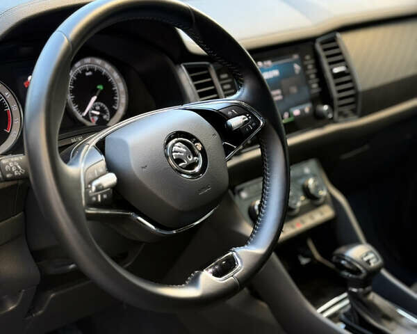 Сірий Шкода Kodiaq, об'ємом двигуна 2 л та пробігом 48 тис. км за 35000 $, фото 20 на Automoto.ua