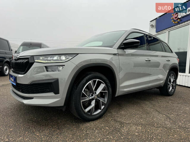 Серый Шкода Kodiaq, объемом двигателя 1.97 л и пробегом 181 тыс. км за 35500 $, фото 2 на Automoto.ua