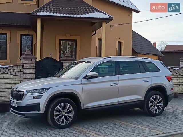Серый Шкода Kodiaq, объемом двигателя 1.97 л и пробегом 106 тыс. км за 37799 $, фото 7 на Automoto.ua