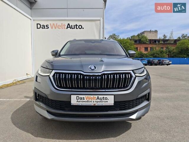 Сірий Шкода Kodiaq, об'ємом двигуна 1.97 л та пробігом 50 тис. км за 42189 $, фото 7 на Automoto.ua