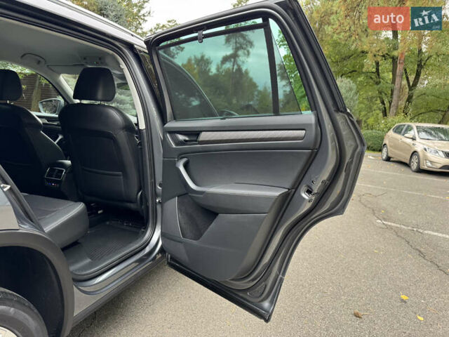 Шкода Kodiaq 2022 у Києві на Automoto.ua Сірий Шкода Kodiaq, об'ємом двигуна 2 л та пробігом 169 тис. км за 35999 $, фото 61 на Automoto.ua