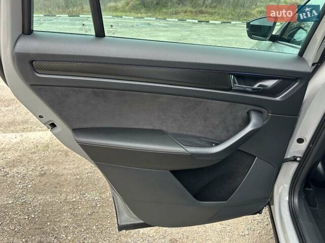 Серый Шкода Kodiaq, объемом двигателя 1.97 л и пробегом 188 тыс. км за 36950 $, фото 51 на Automoto.ua