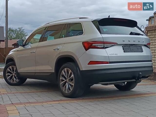 Серый Шкода Kodiaq, объемом двигателя 1.97 л и пробегом 106 тыс. км за 37950 $, фото 14 на Automoto.ua